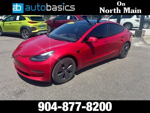 Used 2022 Tesla Model 3 RWD image 1
