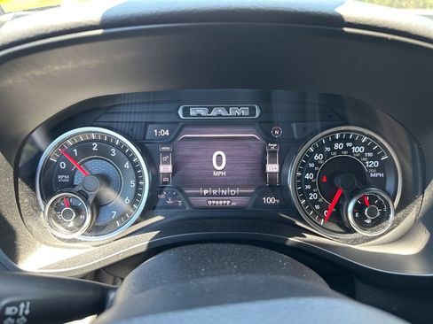 Used 2021 RAM 1500 Big Horn AWD/4WD image 34