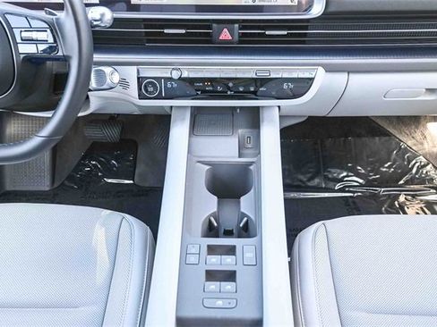 Certified 2024 Hyundai Ioniq 6 SEL image 18