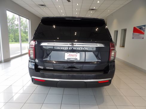 Used 2023 Chevrolet Suburban High Country AWD/4WD image 5