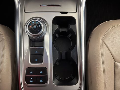 Used 2020 Ford Explorer Limited image 17