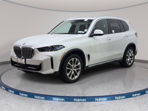 Used 2024 BMW X5 xDrive40i w/ Premium Package image 1