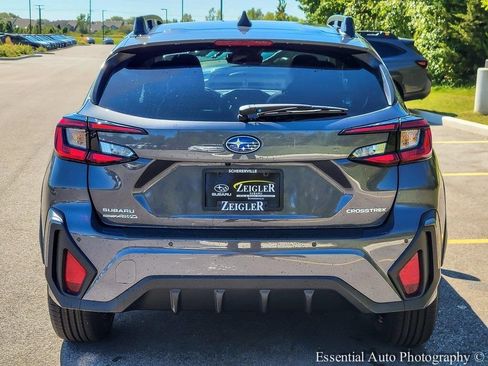 New 2025 Subaru Crosstrek 2.5i Limited w/ Crosstrek Mirror Package image 5