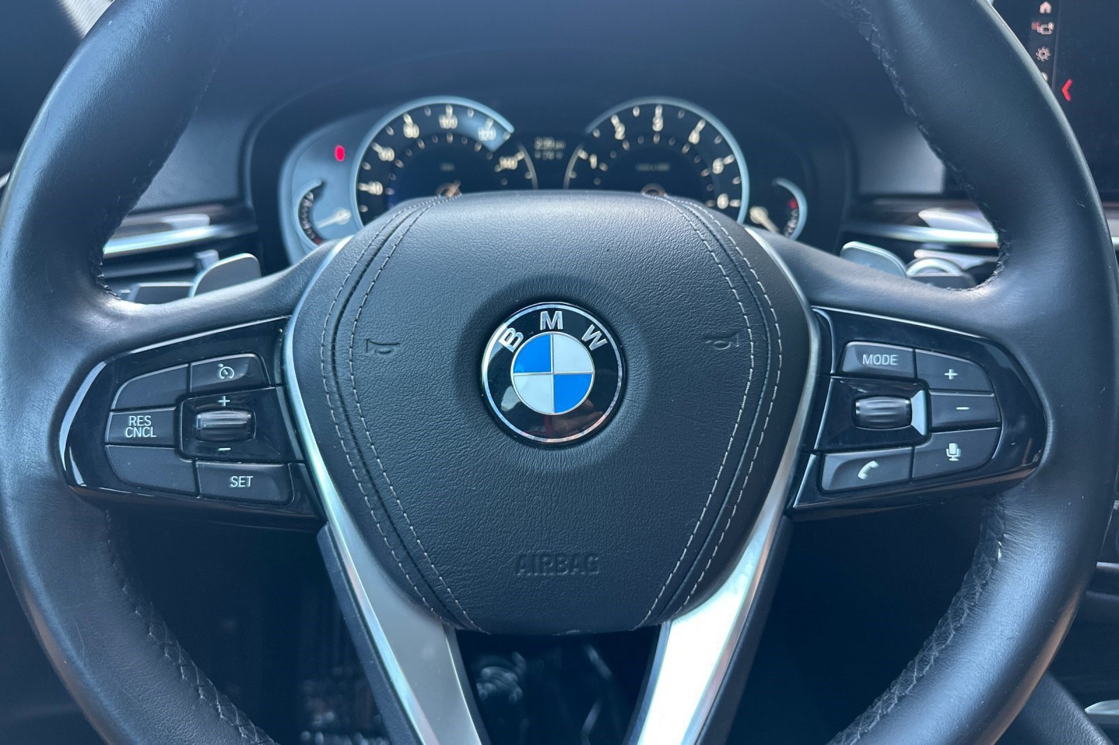 Used 2019 BMW 530i w/ Convenience Package RWD image 11