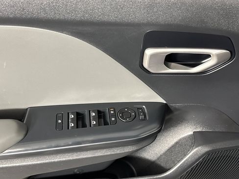 Used 2025 Kia K4 FWD image 8