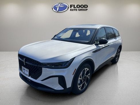 New 2026 Lincoln Nautilus Premier w/ Equipment Group 102A AWD/4WD image 3