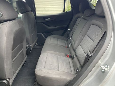 Used 2025 Chevrolet Equinox LT image 24