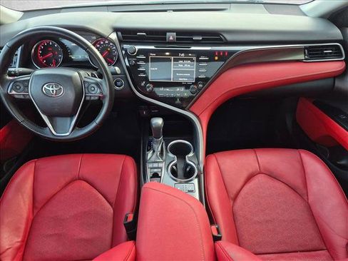 Used 2019 Toyota Camry XSE FWD image 17
