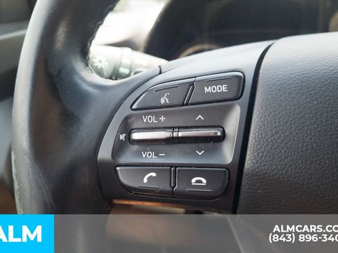 Used 2019 Hyundai Veloster 2.0 Premium FWD image 28