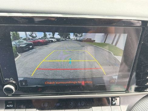 Used 2025 Toyota Camry SE FWD image 22