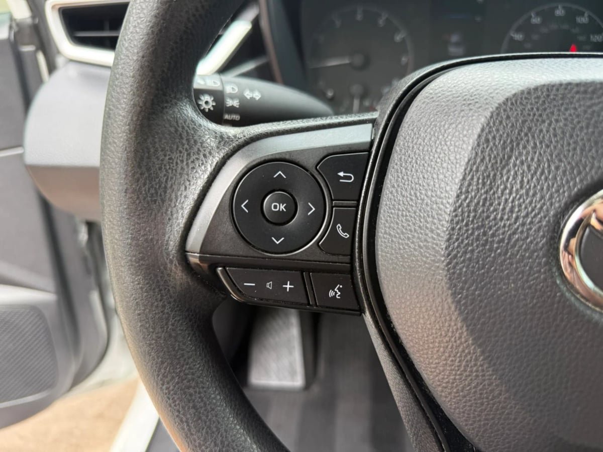 Used 2024 Toyota Corolla LE FWD image 25