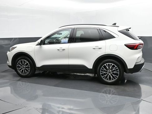 New 2024 Ford Escape SE FWD image 3