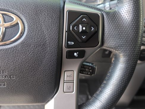 Used 2023 Toyota 4Runner Limited AWD/4WD image 20