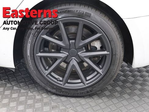 Used 2023 Tesla Model 3 Standard Range RWD image 27