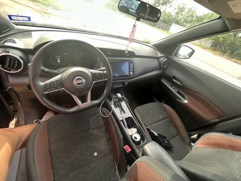 Used 2023 Nissan Kicks SR image 5