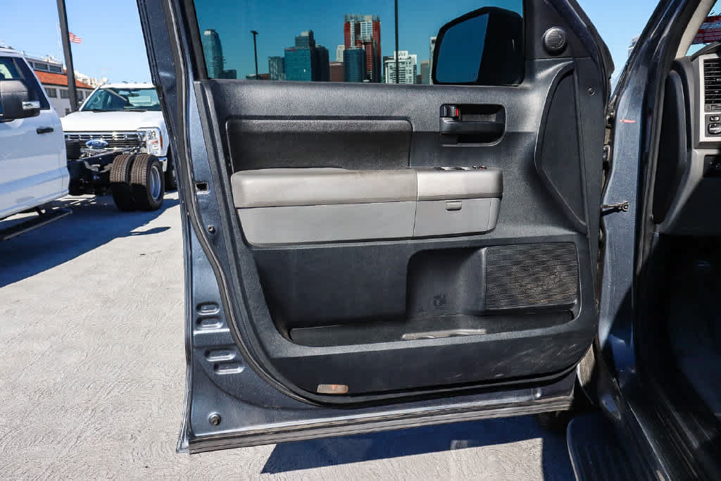 Used 2009 Toyota Tundra 2WD CrewMax w/ Tow Pkg image 20