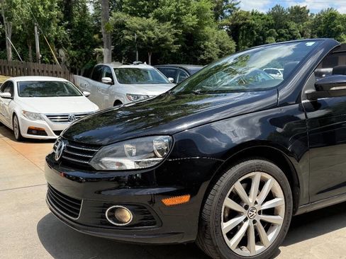Used 2013 Volkswagen Eos Komfort FWD image 6