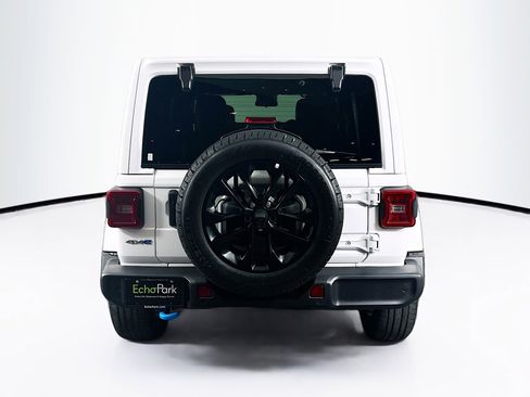 Used 2024 Jeep Wrangler Sahara w/ Safety Group image 7