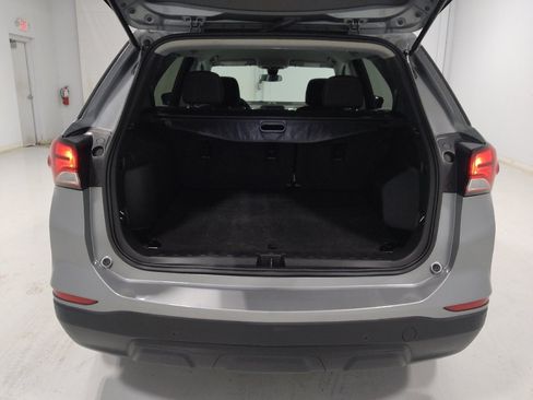 Used 2023 Chevrolet Equinox LS AWD/4WD image 29