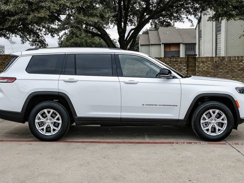 Used 2023 Jeep Grand Cherokee L Limited image 15