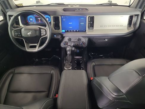 Used 2025 Ford Bronco Outer Banks AWD/4WD image 22