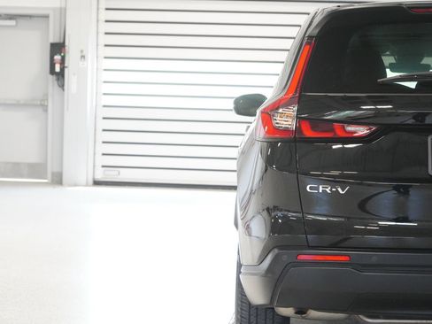 Used 2026 Honda CR-V EX-L image 9