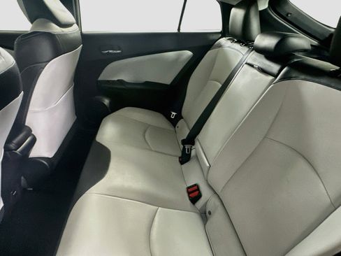 Used 2016 Toyota Prius Three Touring FWD image 26