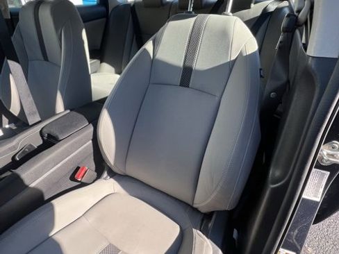 Used 2019 Honda Civic EX image 11