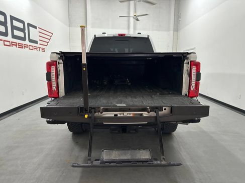 Used 2024 Ford F250 King Ranch w/ FX4 Off-Road Package AWD/4WD image 15