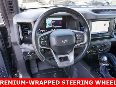 Used 2023 Ford Bronco Black Diamond w/ Sasquatch Package image 10