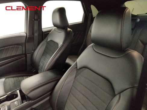 Used 2021 Ford Edge ST-Line image 29