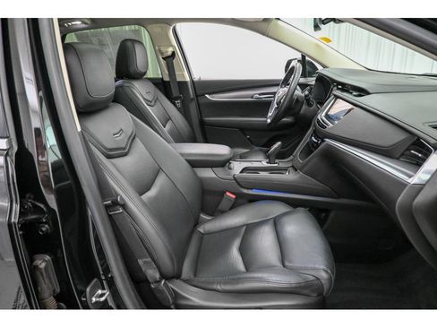 Used 2019 Cadillac XT5 Luxury FWD image 18
