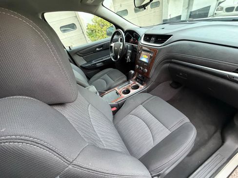 Used 2014 Chevrolet Traverse LT FWD image 36