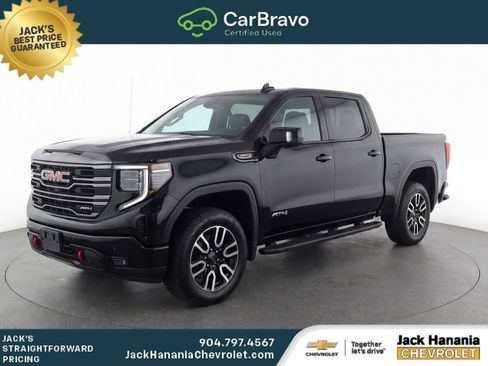 Certified 2022 GMC Sierra 1500 AT4 w/ AT4 Premium Package AWD/4WD image 2