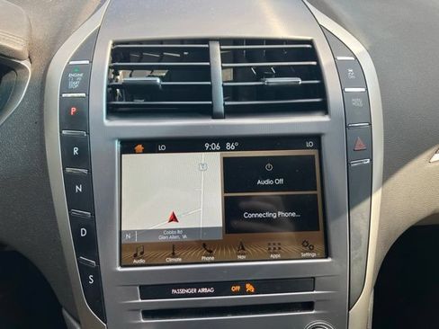 Used 2017 Lincoln MKZ Reserve w/ Climate Package AWD/4WD image 13