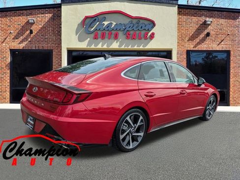 Used 2021 Hyundai Sonata SEL Plus w/ Tech Package FWD image 4