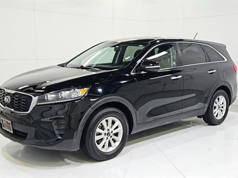 Used 2020 Kia Sorento L FWD image 3