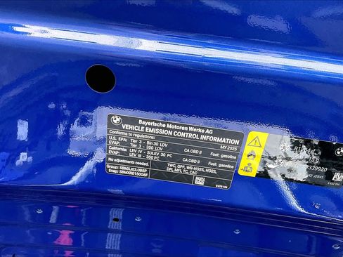 Used 2025 BMW M440i RWD image 32