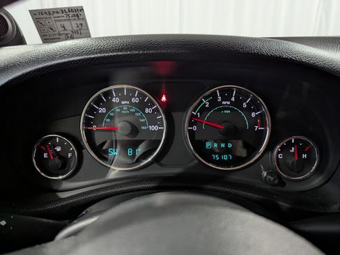 Used 2013 Jeep Wrangler Unlimited Sport image 15