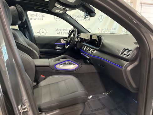 New 2026 Mercedes-Benz GLS 450 4MATIC image 27