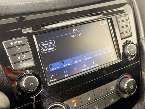 Used 2018 Nissan Rogue S AWD/4WD image 14
