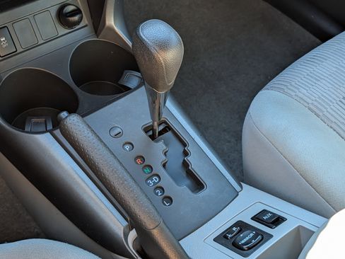 Used 2011 Toyota RAV4 4WD image 24