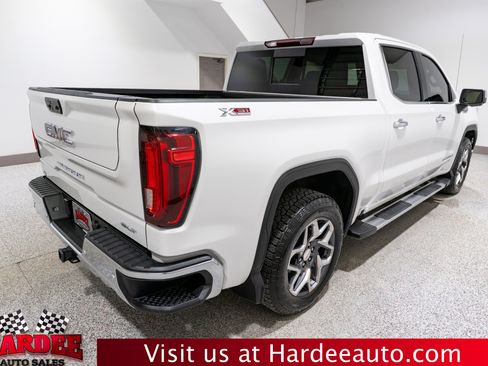 Used 2024 GMC Sierra 1500 SLT w/ SLT Convenience Package AWD/4WD image 5