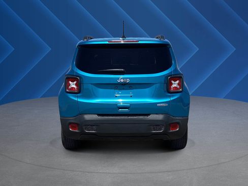 Used 2021 Jeep Renegade Latitude FWD image 4