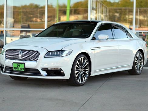Used 2017 Lincoln Continental Reserve w/ Luxury Package image 3