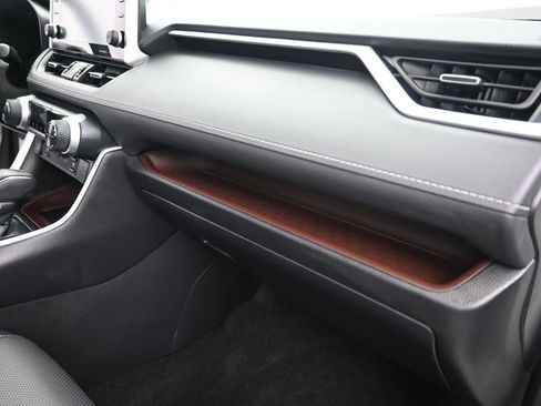 Used 2022 Toyota RAV4 Limited image 48