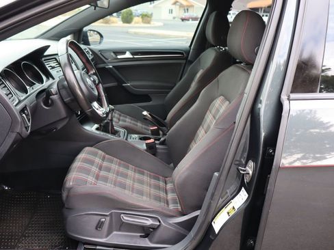 Used 2017 Volkswagen GTI S image 19