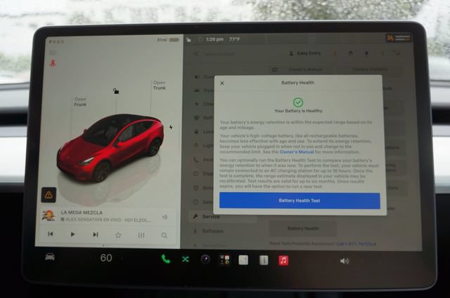 Used 2024 Tesla Model Y Long Range AWD/4WD image 29