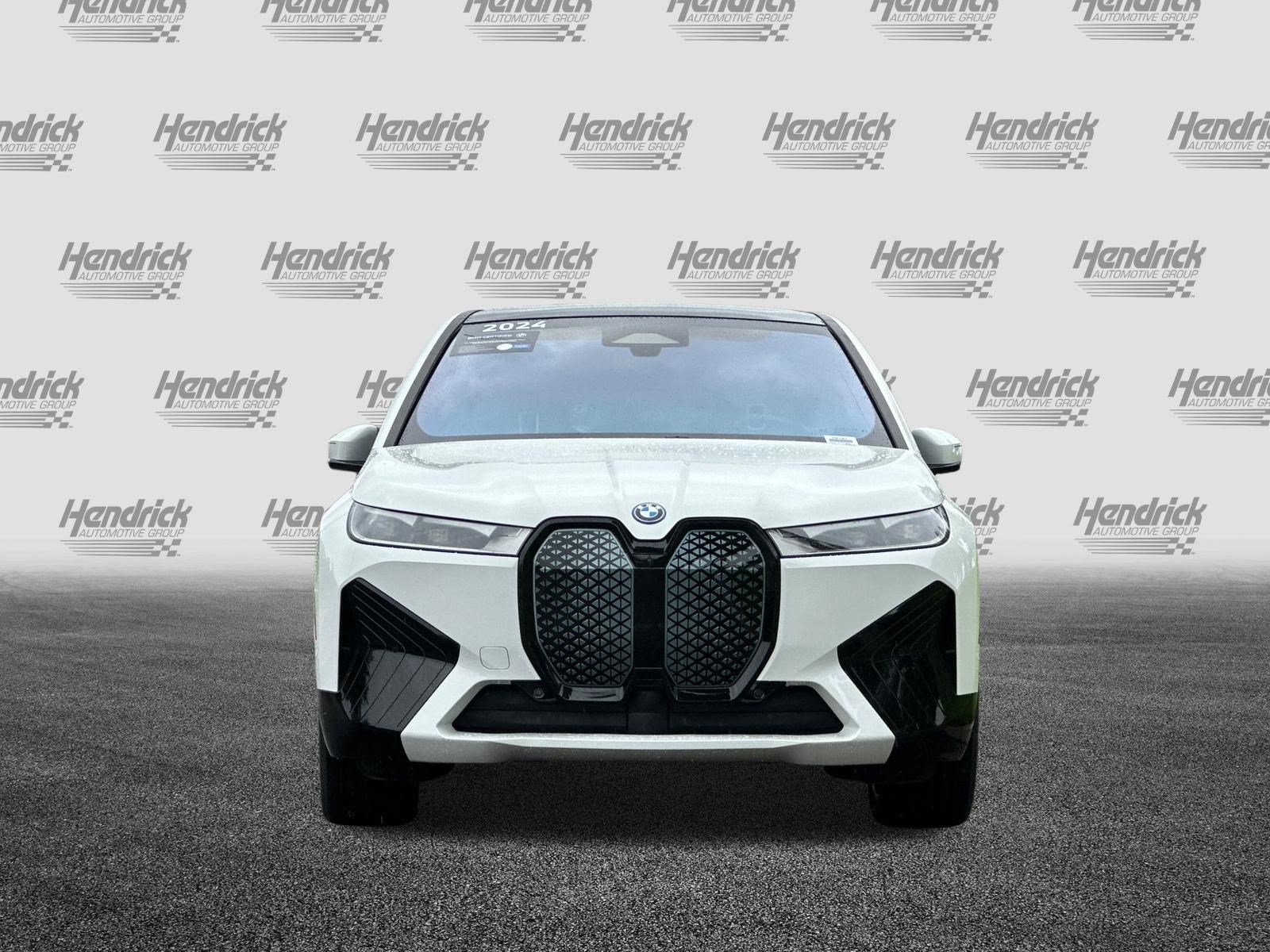 Certified 2024 BMW iX xDrive50 w/ Sport Package AWD/4WD image 10