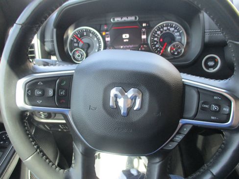 Used 2023 RAM 1500 Laramie AWD/4WD image 25